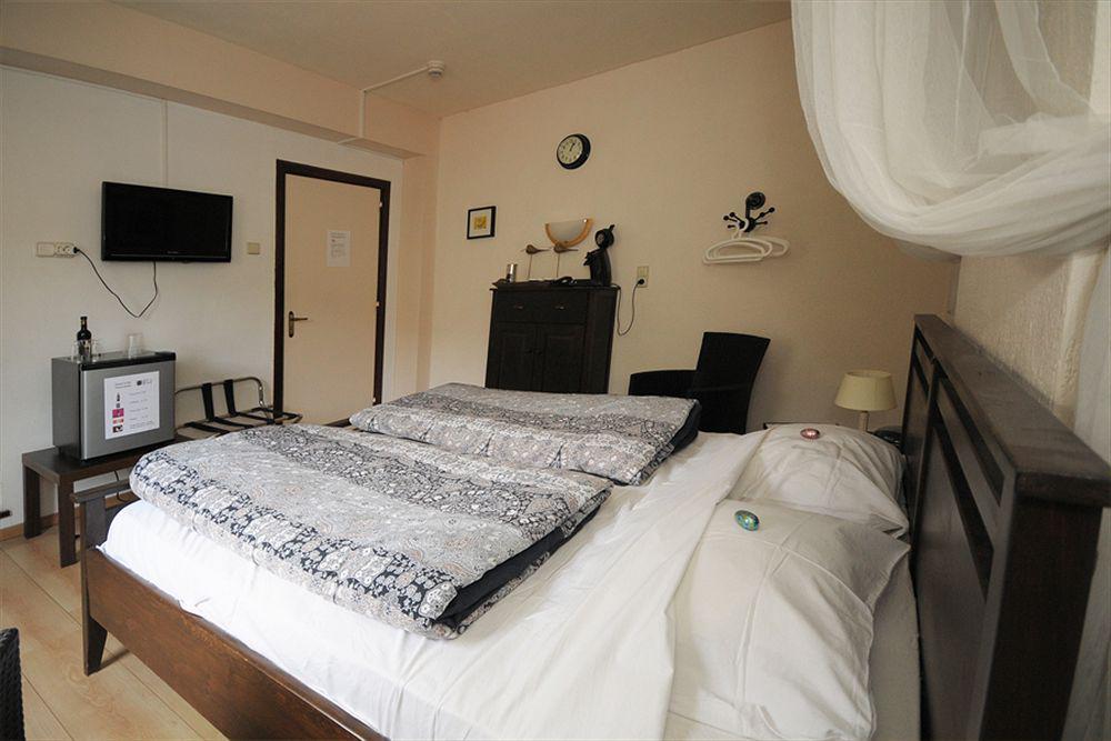 Pension Auberge De Dael Valkenburg aan de Geul Luaran gambar